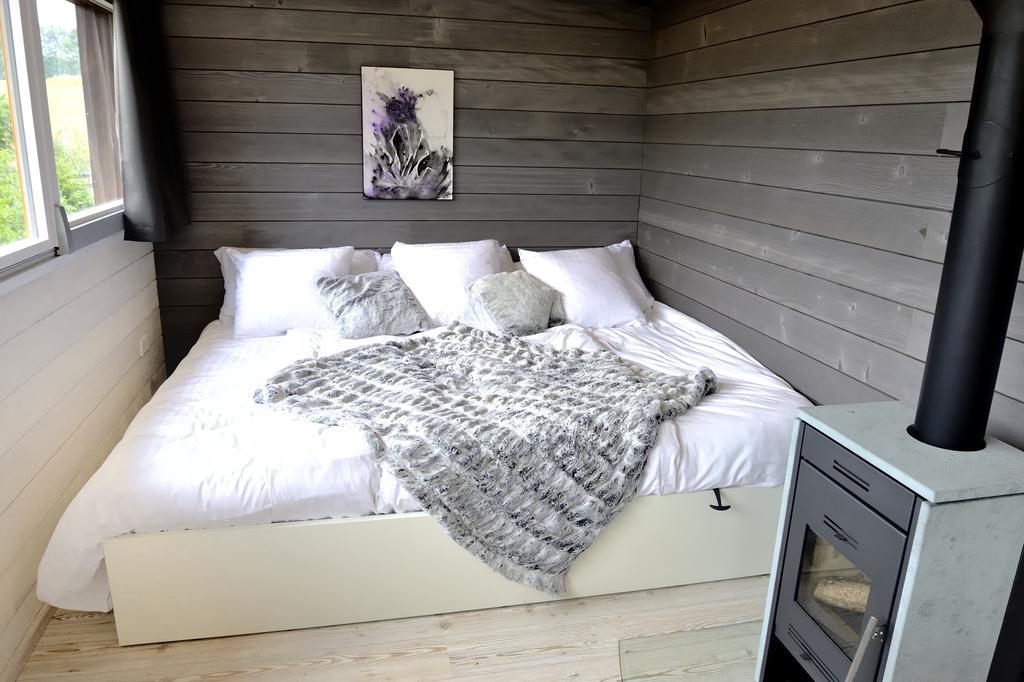 Cabane Dans Les Arbres / Swin-Golf De Cremin Rom bilde