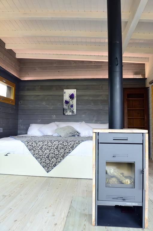 Cabane Dans Les Arbres / Swin-Golf De Cremin Rom bilde